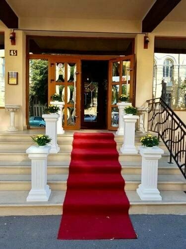 Гостиница Hotel Corneliuss в Галаце