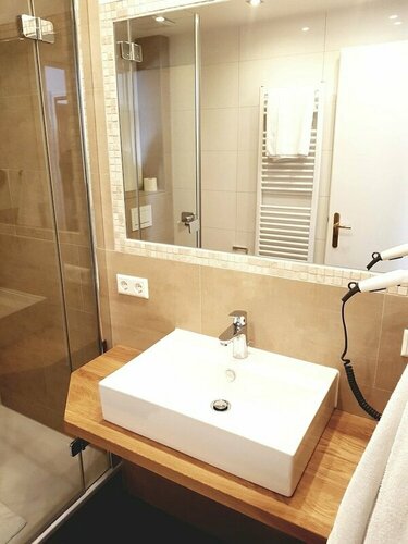 Гостиница Hotel Württemberger Hof в Ройтлингене
