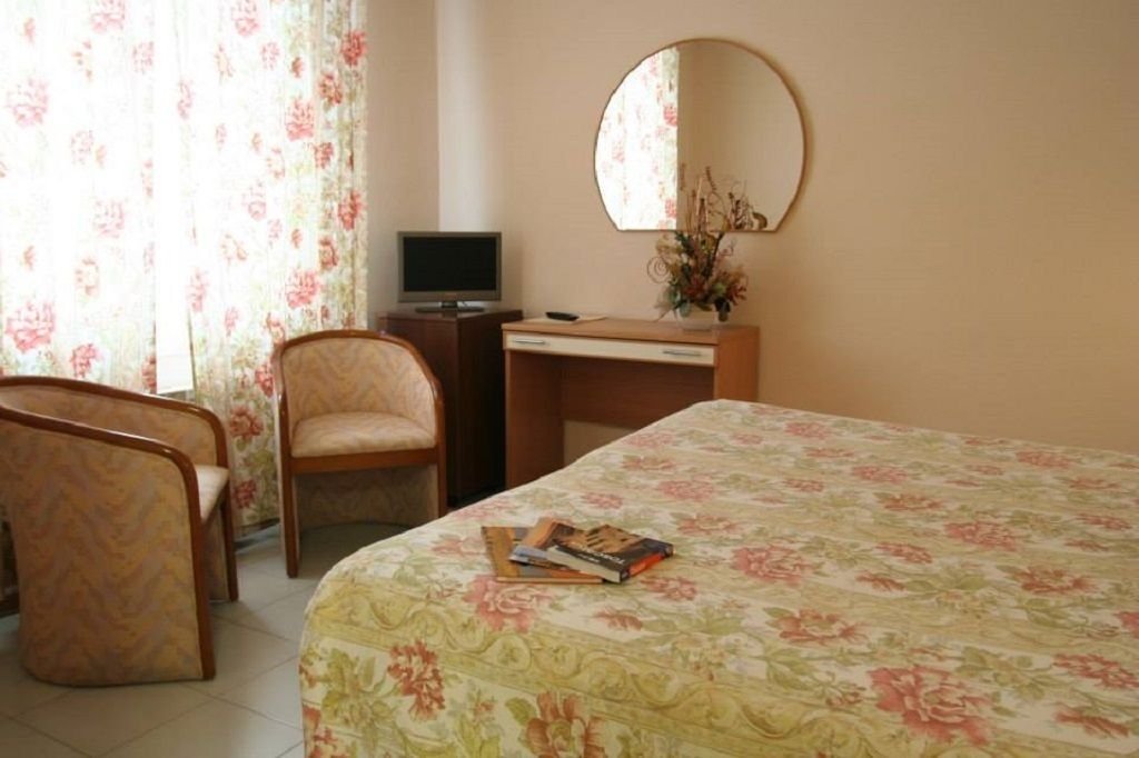 Фото Hotel Elena