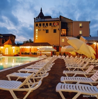 Фото Шери Холл