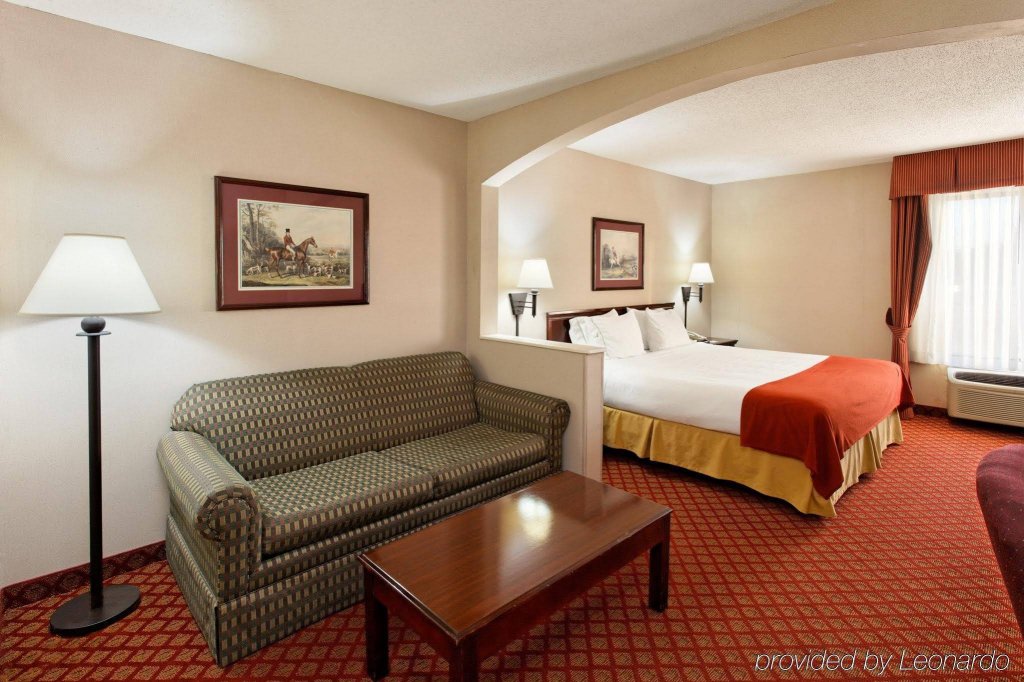 Фото Holiday Inn Express Metropolis, an Ihg Hotel