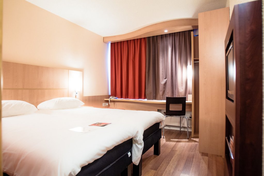 Фото Ibis Dijon Gare