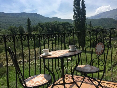 Гостиница Hotel Eriste в Арагоне