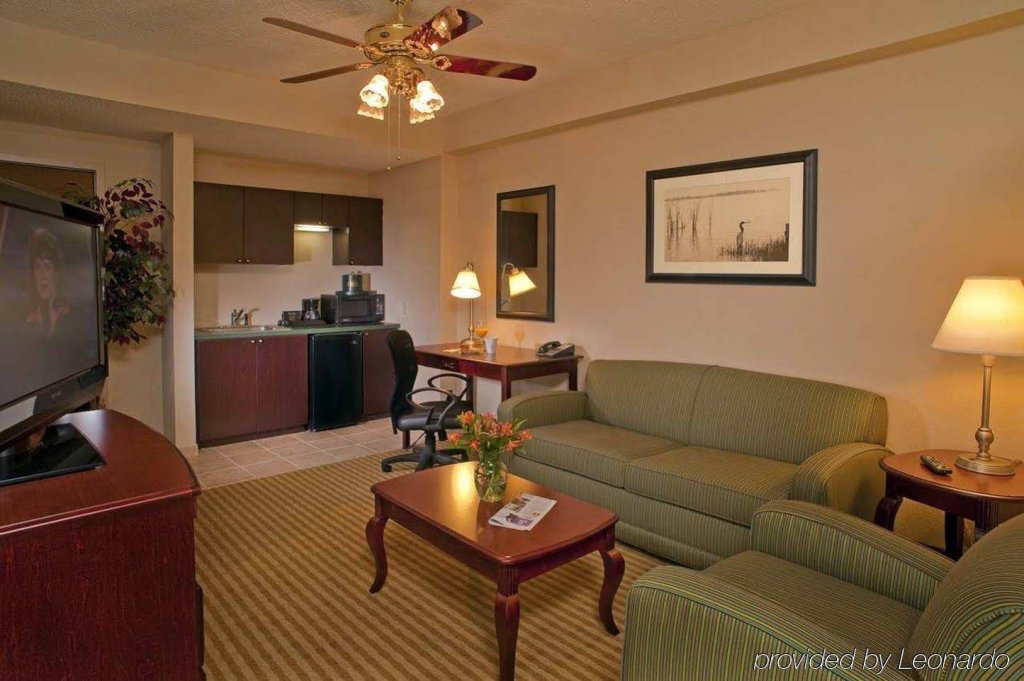 Фото Hampton Inn Palm Beach Gardens