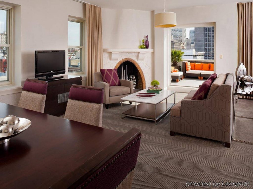 Фото Union Square Plaza Hotel