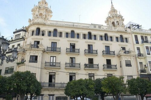 Гостиница H10 Palacio Colomera в Кордове