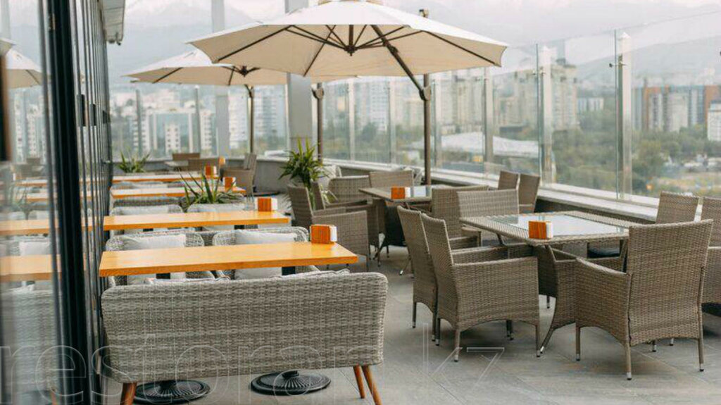 Restaurant Roof Garden Almaty, Almaty, photo