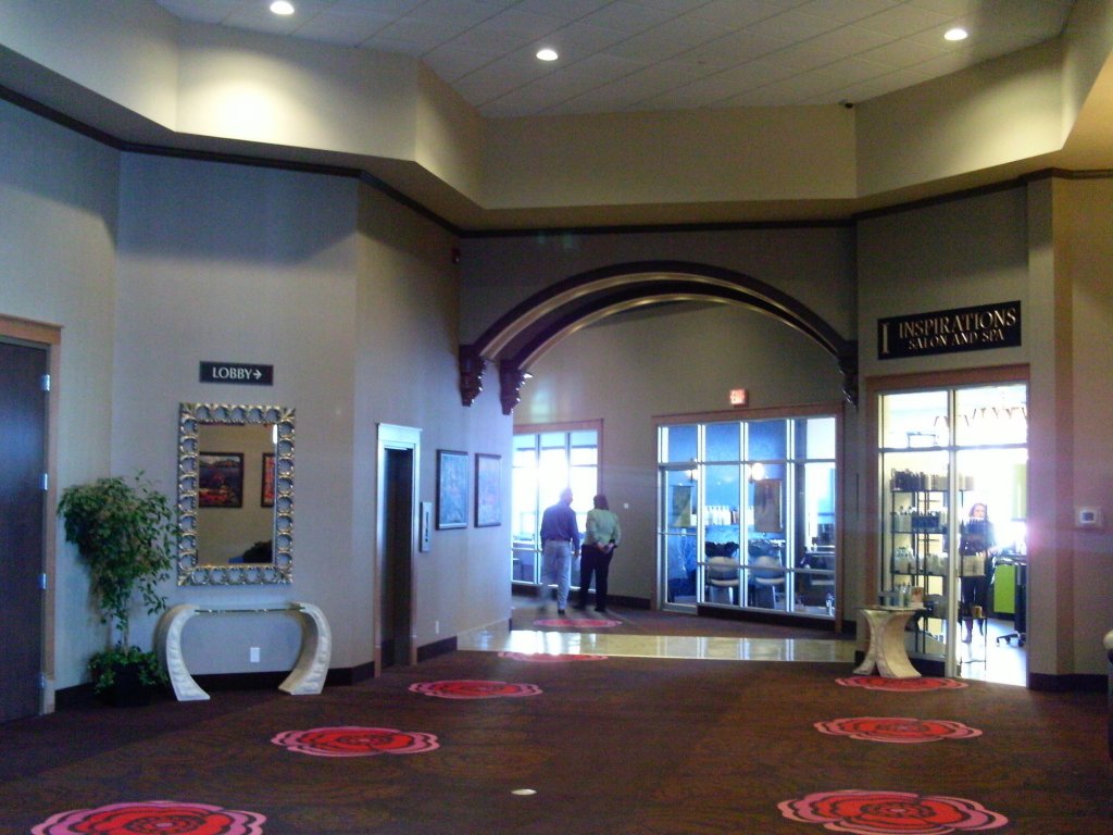 Фото Camrose Resort & Casino