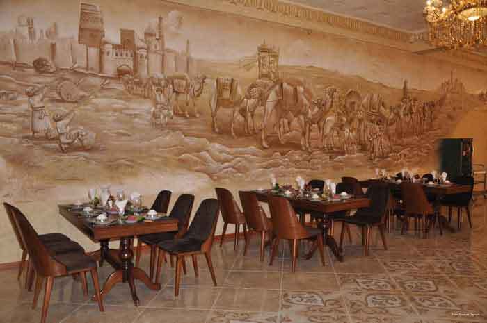 Фото Karavan Hotel