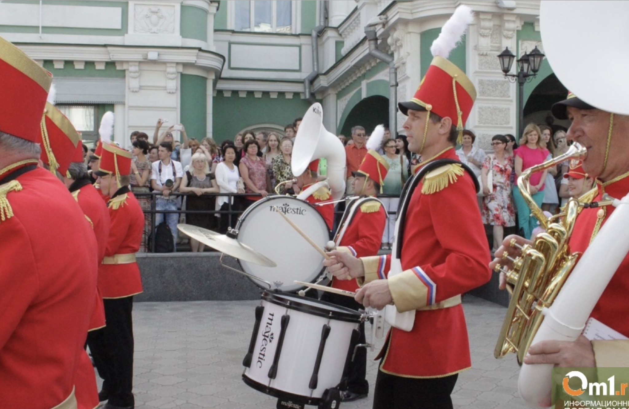 Фото Brick Walls Hotel