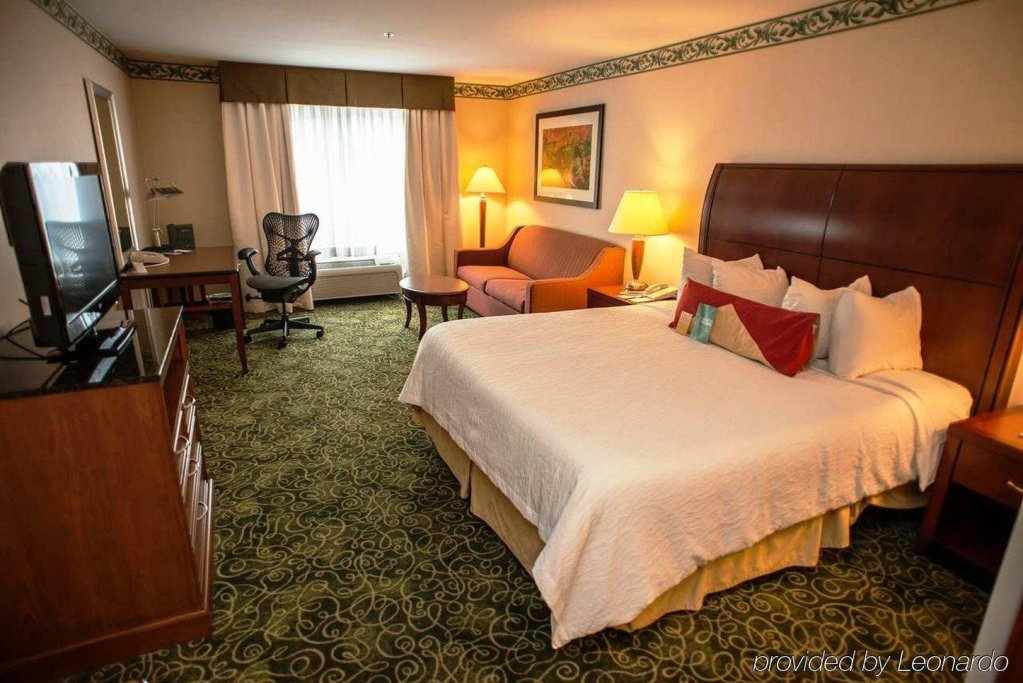 Фото Hilton Garden Inn Portland Airport