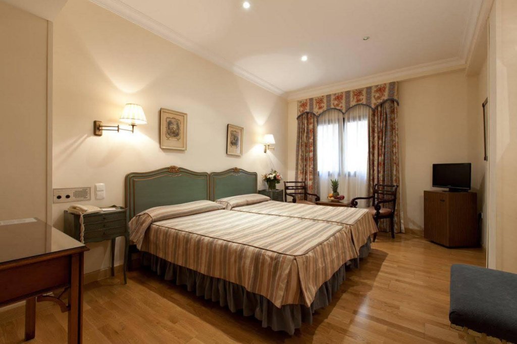 Фото Hotel Doña Maria