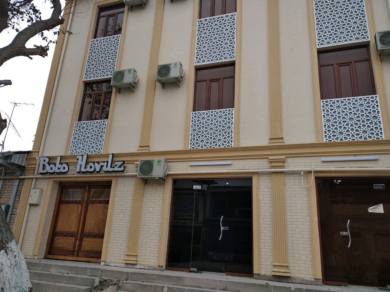 Фото отеля 1