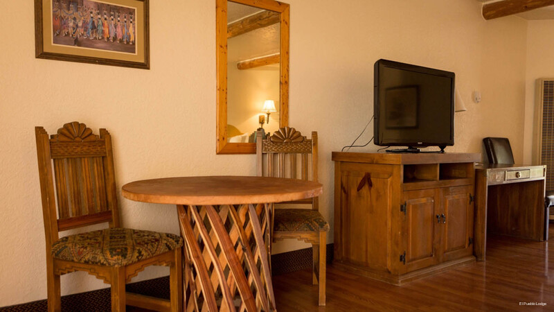 Фото El Pueblo Lodge