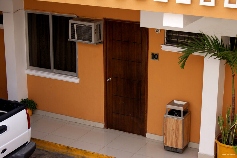 Фото Hotel California Mar