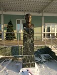 С.Г. Суханов (ulitsa Marshala Zhukova, 35) ، نصب تذكاري للحرب، مقبرة جماعية