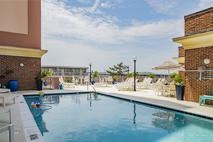 Фото Dunes Manor Hotel and Dunes Suites