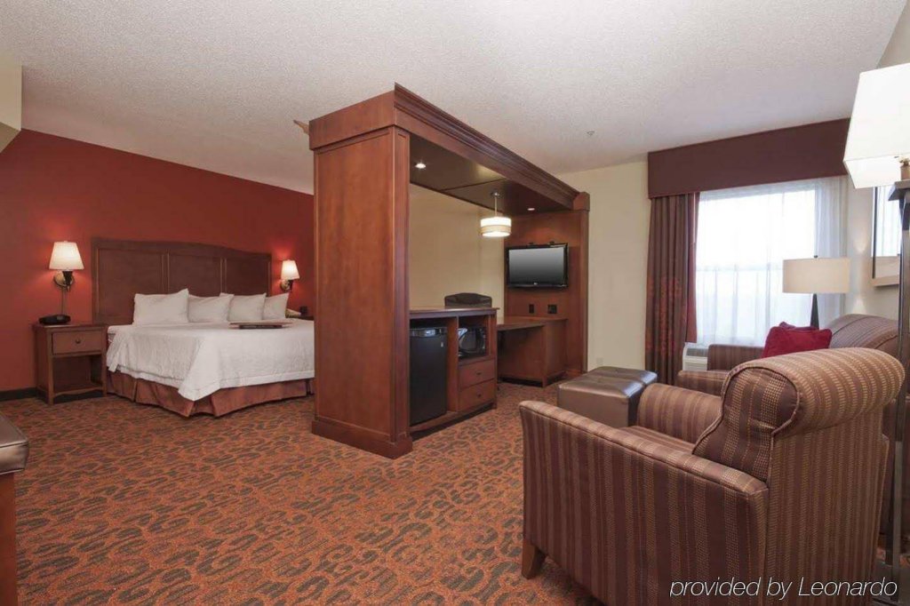 Фото Hampton Inn Grand Rapids-North