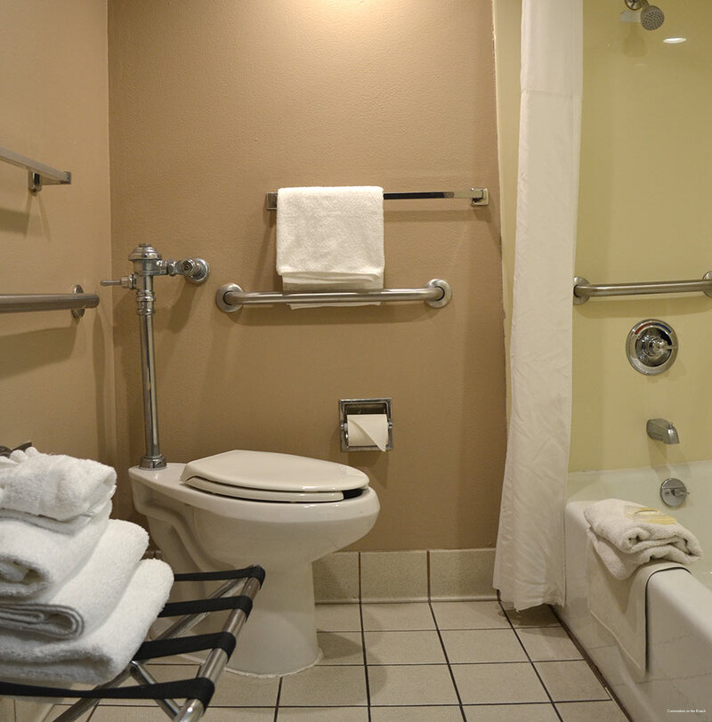 Фото Commodore on the Beach