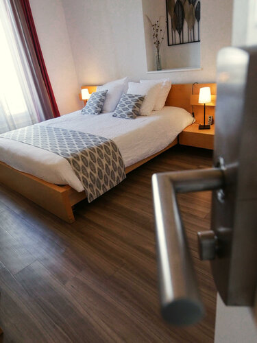 Внешний вид отеля Hotel du Marche в Лозанне, фото 2