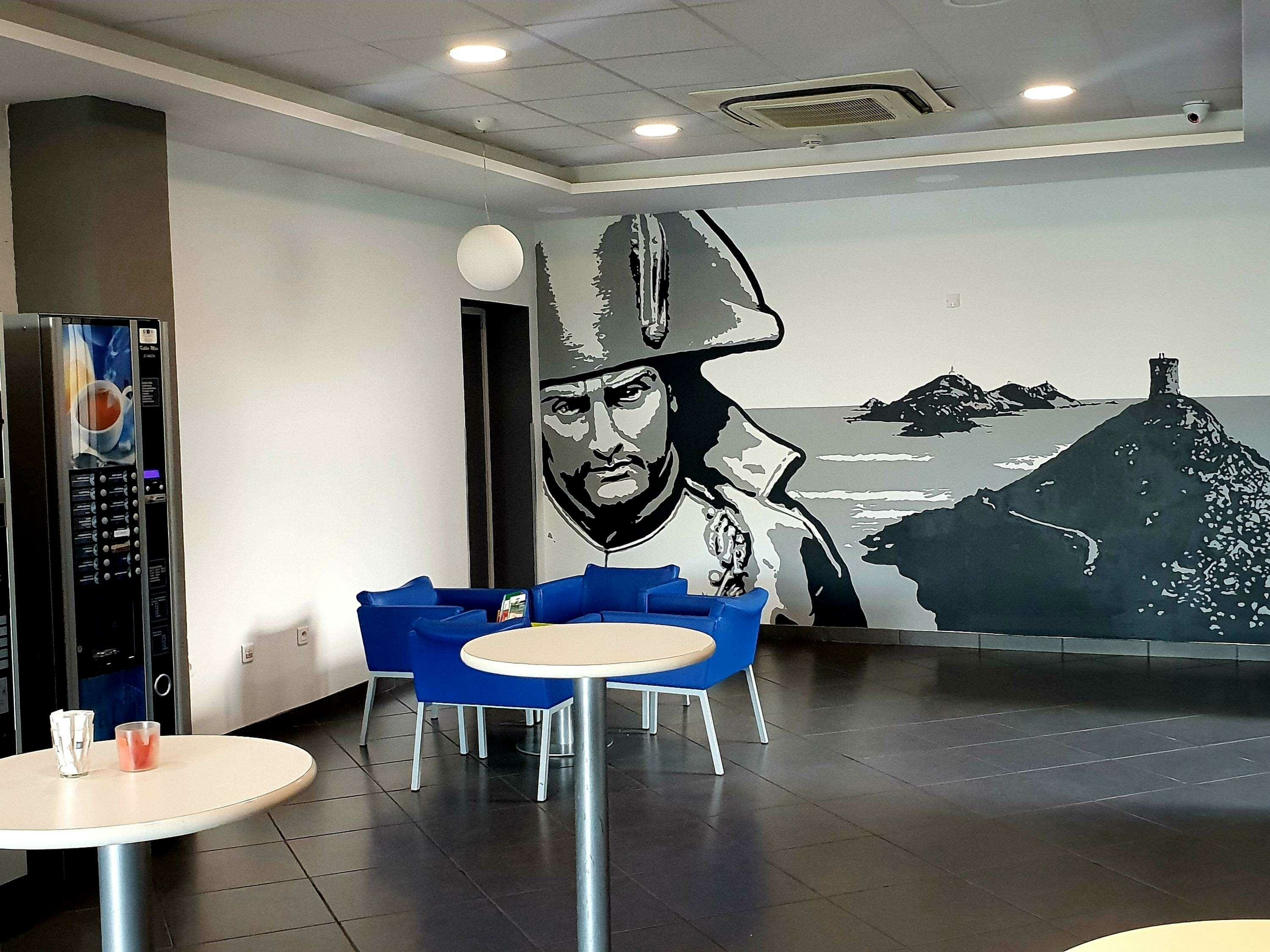 Фото Ibis budget Ajaccio