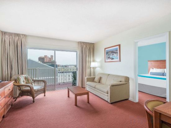 Фото Howard Johnson by Wyndham Ocean City Oceanfront