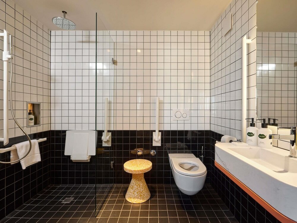 Фото Becozy Self Check-in & Pop-up Hotel