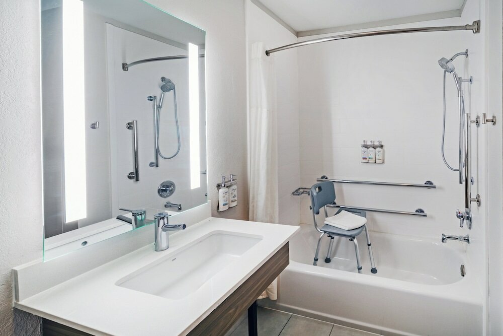Фото Holiday Inn Express Breaux Bridge, an Ihg Hotel