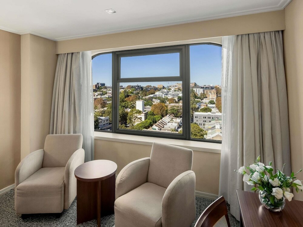 Фото The Sydney Boulevard Hotel