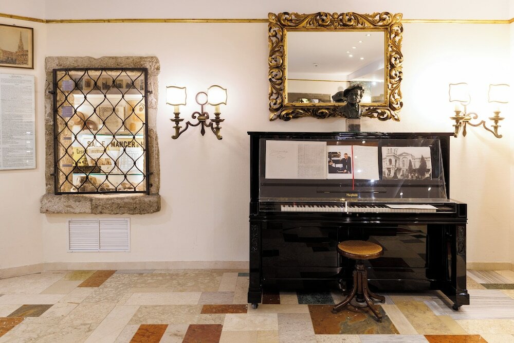 Фото Hotel Royal