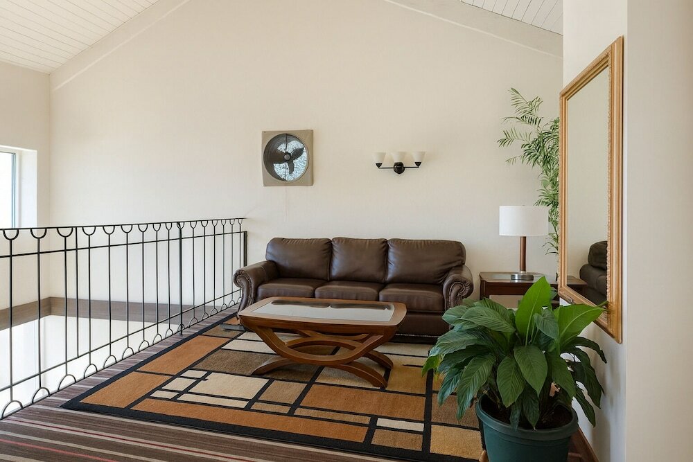 Фото Granada Inn