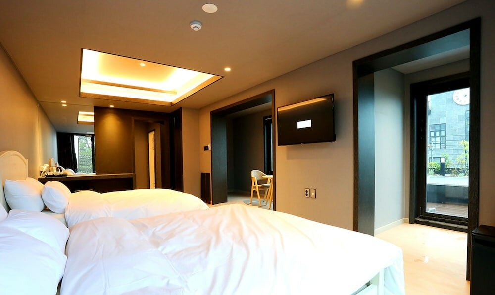 Фото Suntree Hotel