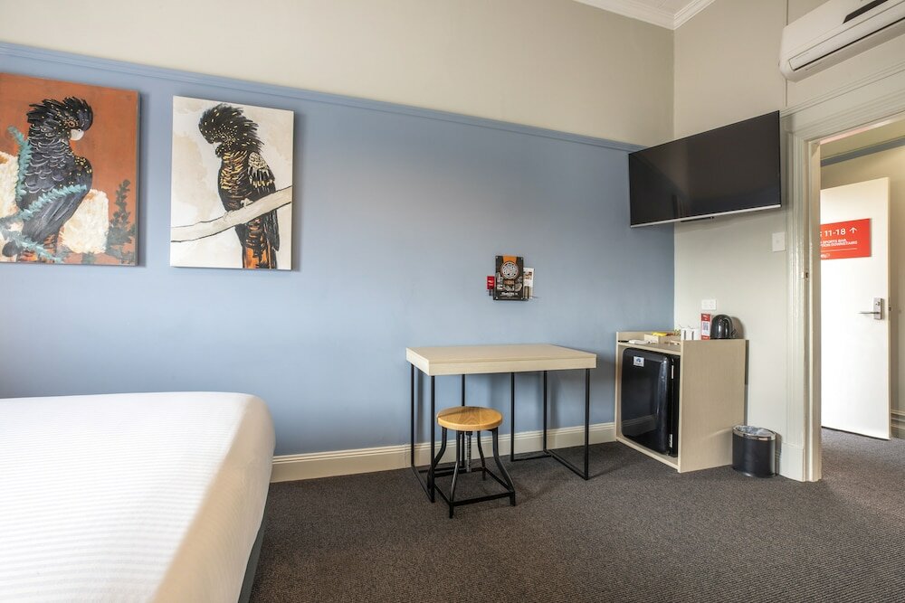 Фото Nightcap at Federal Hotel Mt Gambier