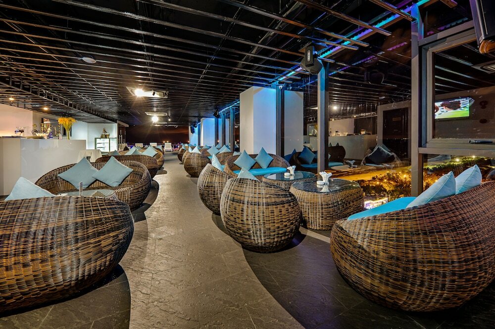 Фото Yarra Ocean Suites Danang