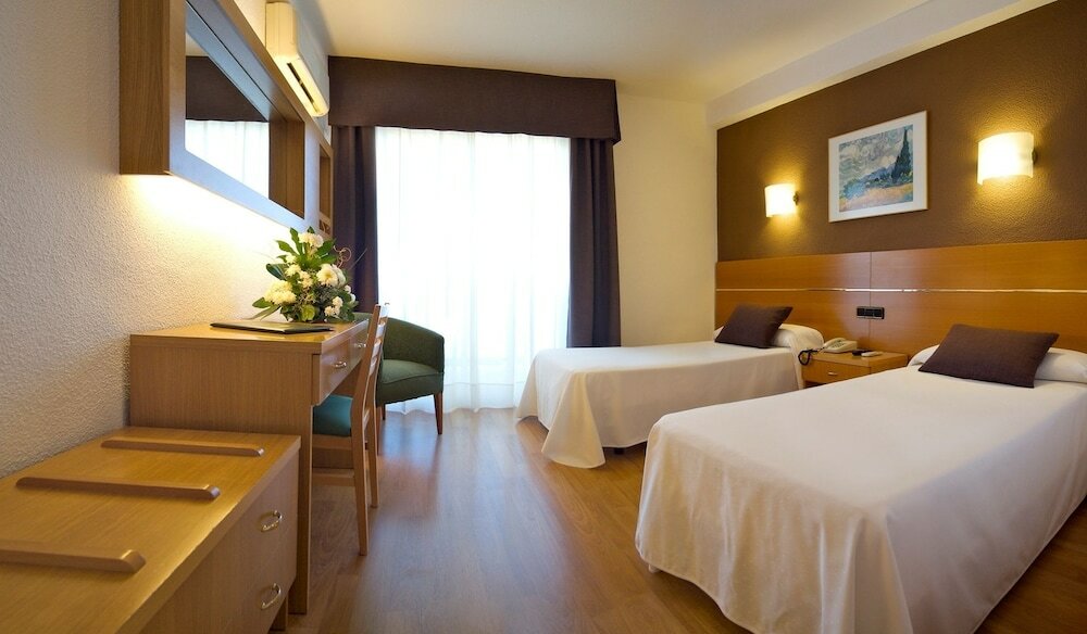 Фото Hotel Villa Naranjos