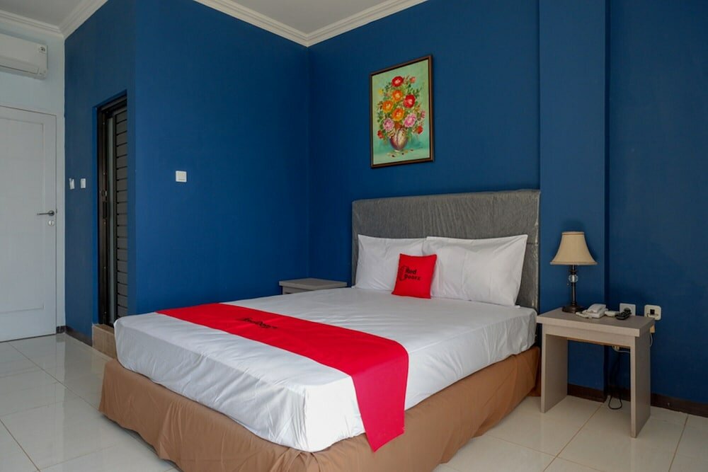 Фото RedDoorz Plus Syariah @ Hotel Boulevard Luwuk