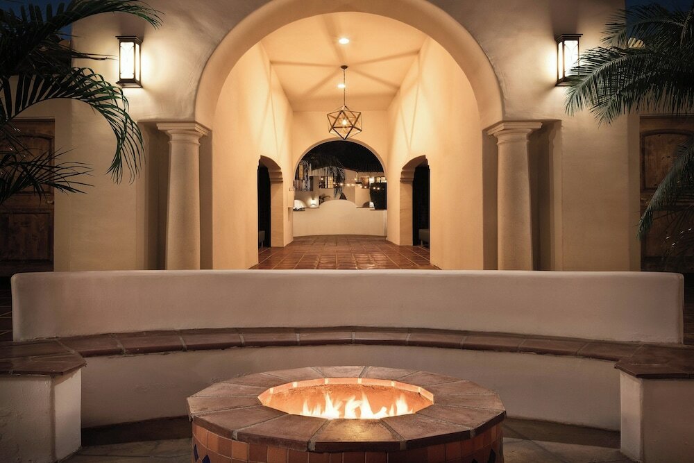 Фото Triada Palm Springs, Autograph Collection by Marriott