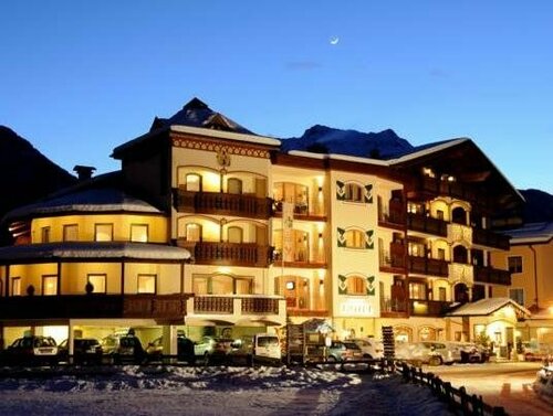 Внешний вид отеля Hotel Pramstraller в Майрхофене, фото 1