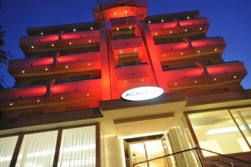 Внешний вид отеля Hotel Adriatic & Beauty в Римини, фото 1