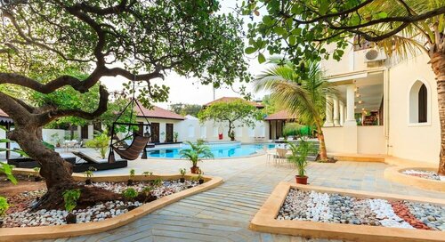 Гостиница Amritara Aura Resort & SPA	 в Мандреме