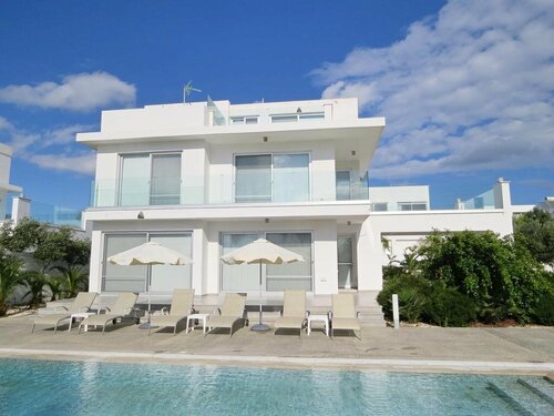 Гостиница Royal Sugar в Айя-Напе