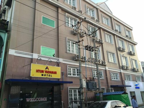 Гостиница Htun Yadanar Motel в Моламьяйне