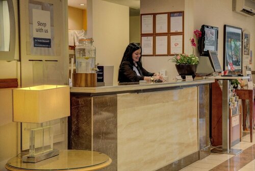 Гостиница Best Western Welwyn Garden City Homestead Court Hotel в Хатфилде