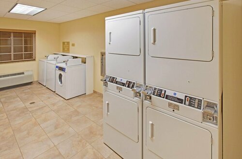 Гостиница Candlewood Suites Williston, an Ihg Hotel в Уиллистоне