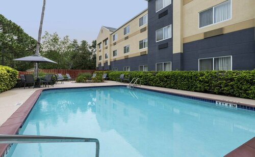 Гостиница Fairfield Inn & Suites by Marriott St Petersburg Clearwater в Клируотере
