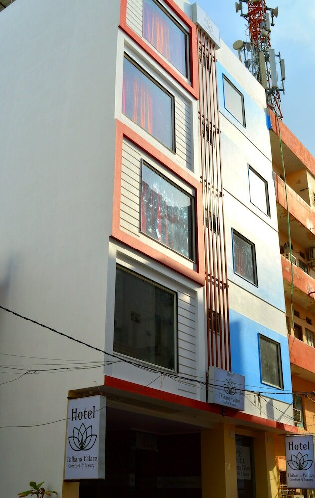 Фото Hotel Thikana Palace