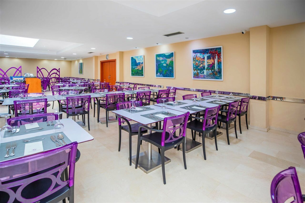 Фото Hotel Servigroup Pueblo Benidorm