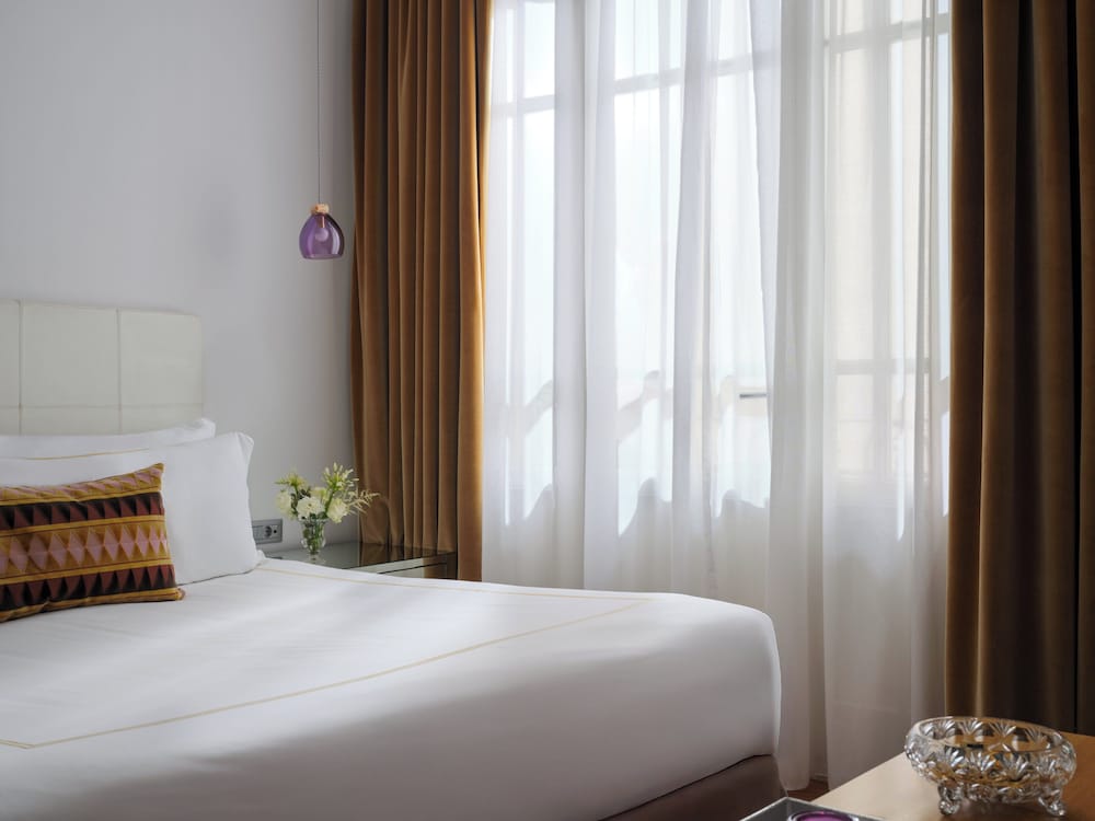 Фото The Excelsior Hotel
