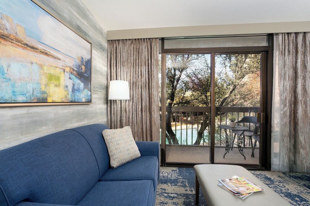 Фото Mcm Elegante Hotel and Conference Center Odessa