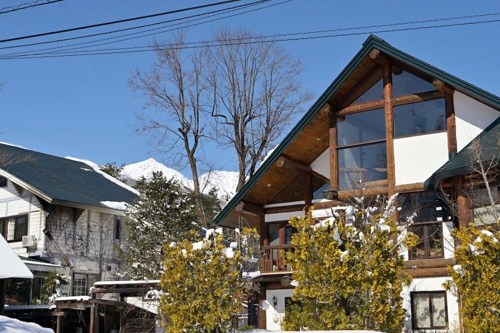 Фото Hakuba Brownie Cottages & Condominiums